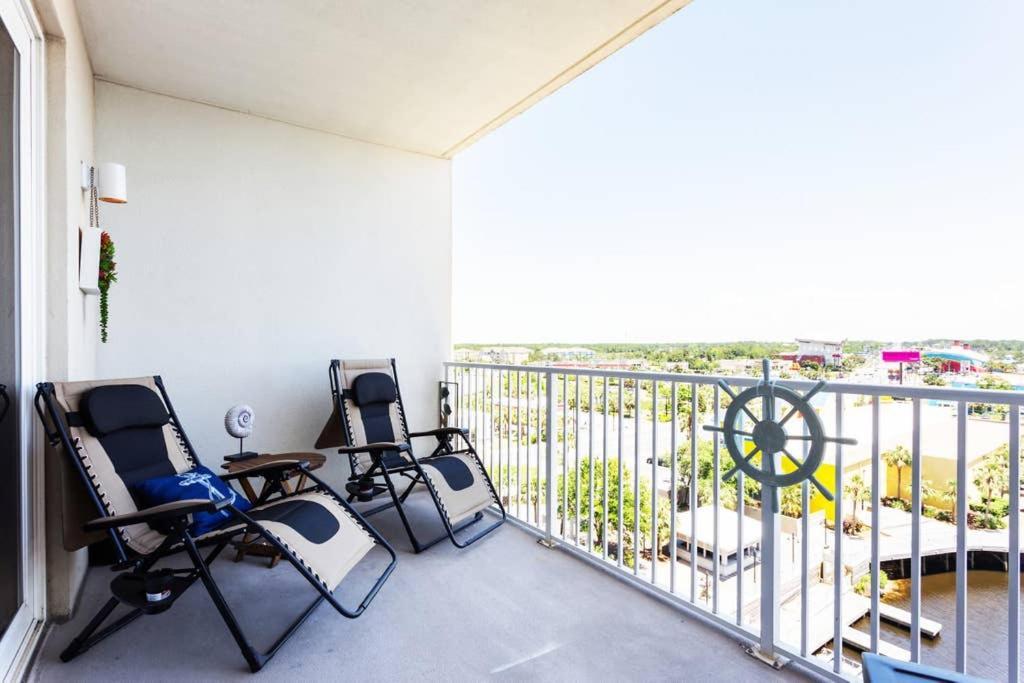 Laketown Wharf Apartment *