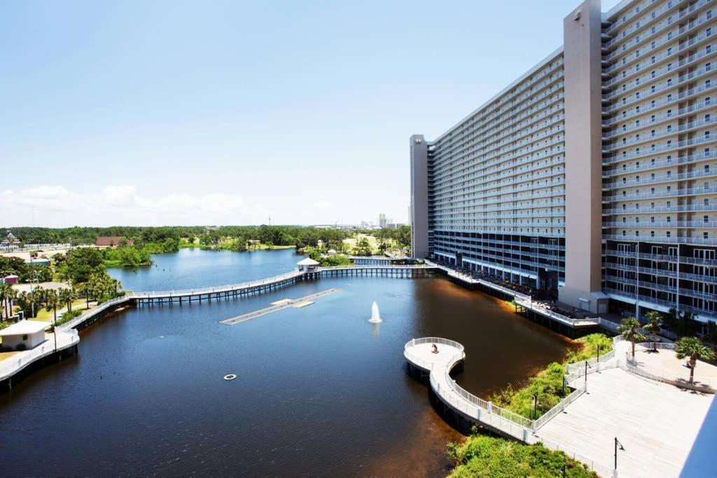 Laketown Wharf